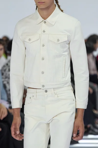 Look 23